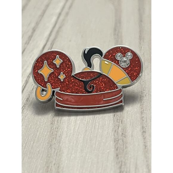 Disney WDW Hidden Mickey 2025 WAVE B Ear Hat Pin Super Chaser - Picture 1 of 3